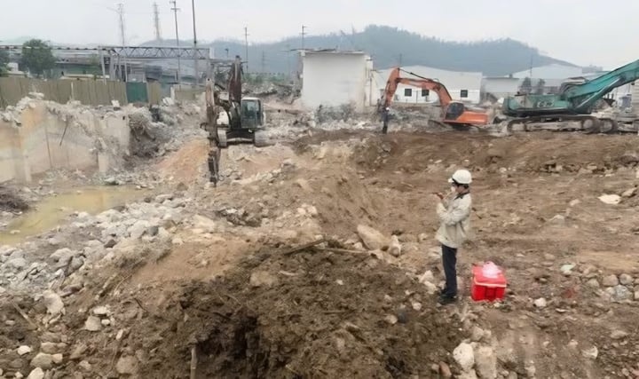 Chon lap 95 tan chat thai trai phep, nguoi dan ong bi phat 300 trieu hinh anh