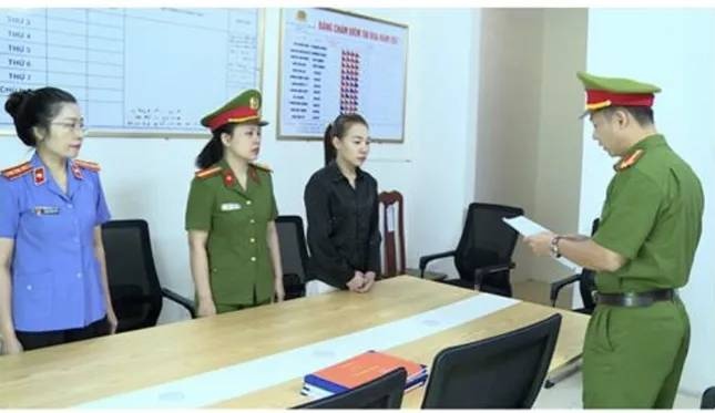 Gia mao nhan hieu,  Cong ty Bao Bao anh 1