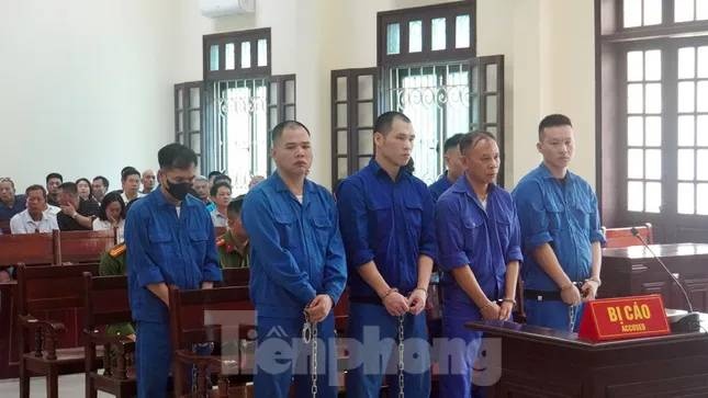 Giang ho dat Cang,  Binh den,  Cong ty Thanh Long,  Van tai Doan Xuan,  Cong ty Doan Xuan,  Doanh nghiep Van tai,  Doanh Nghiep Doan Xuan,  Giam doc Doan Xuan anh 1