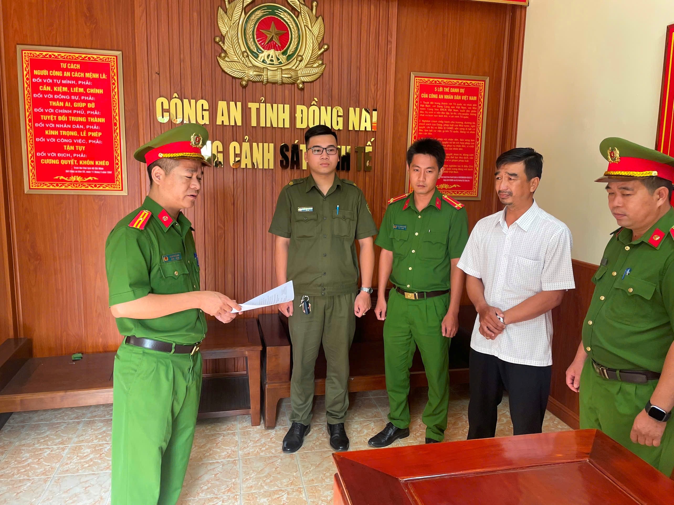 Dien luc Bien Hoa,  Dien luc,  Bien Hoa 2,  Cty Dung Anh Khoa,  DN Dung Anh Khoa anh 1