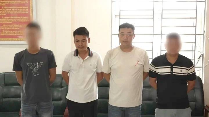 Tai xe taxi,  Chat chem khach anh 1