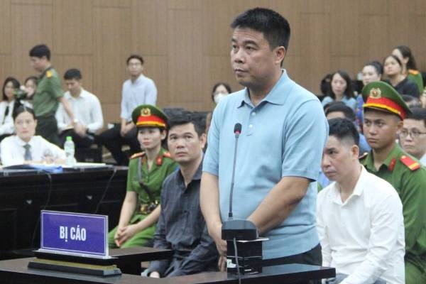 Chu tich Tap doan Phuc Son dua bao nhieu tien cho cuu bi thu Vinh Phuc hinh anh