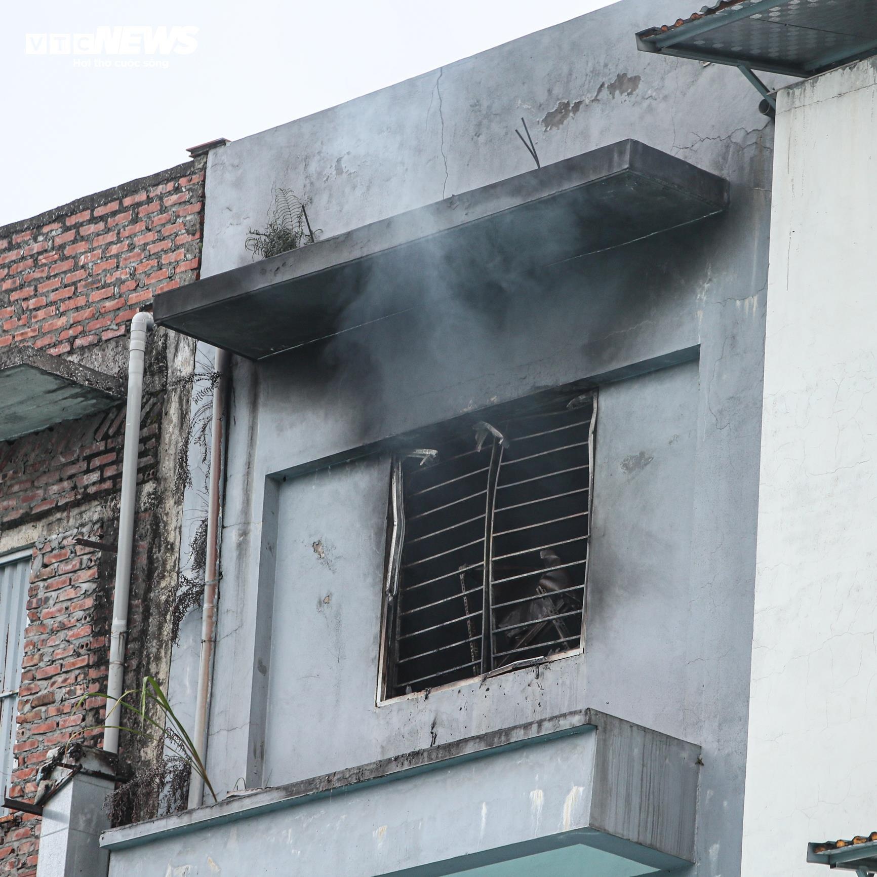 Chay nha Ha Noi anh 2