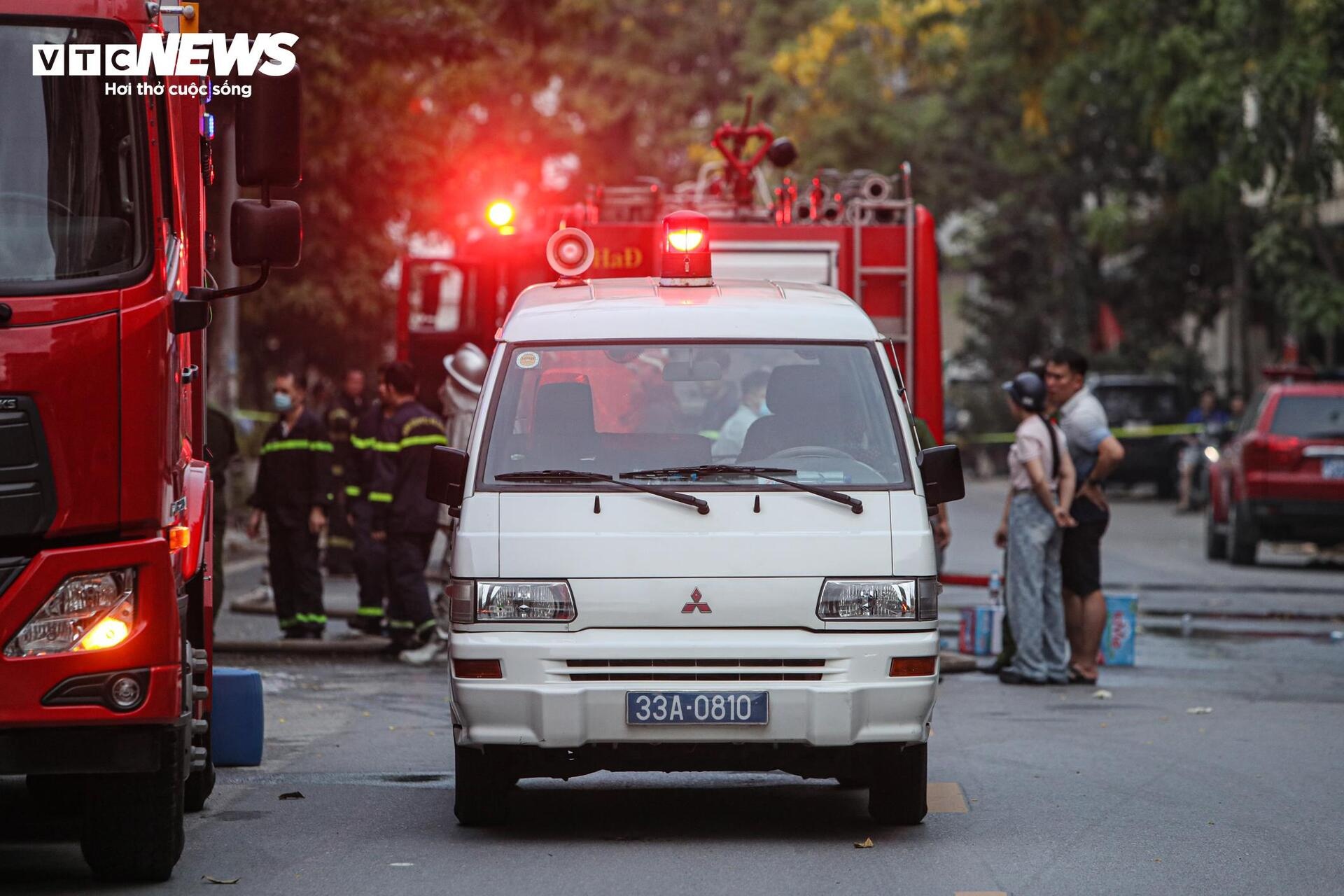 Chay nha Ha Noi anh 4