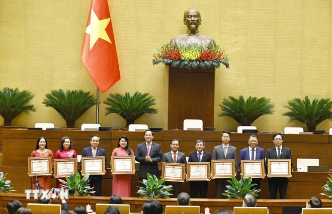 Tong Bi thu anh 2