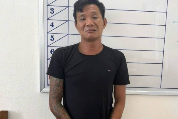 Nhanh chong lam ro doi tuong giet nguoi vi nghi bi 'nhin deu' hinh anh