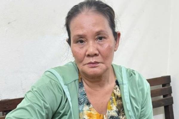 Nguoi phu nu dung kich lua chiem tien tai Benh vien Phu san Trung uong hinh anh