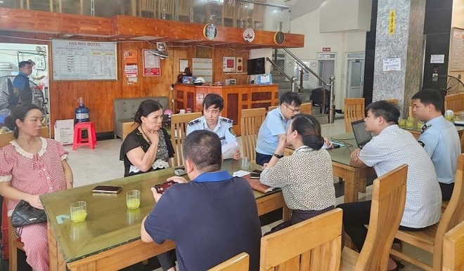 Mot khach san tai Sam Son bi xu phat vi vi pham an toan thuc pham hinh anh