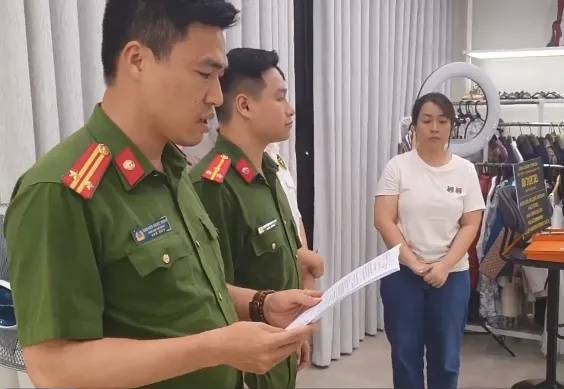 Tam giu,  chu shop online,  Nguyen Thi Thu Huong anh 1