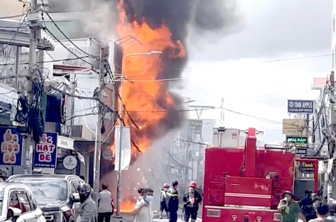 Chay cua hang Can Tho anh 1