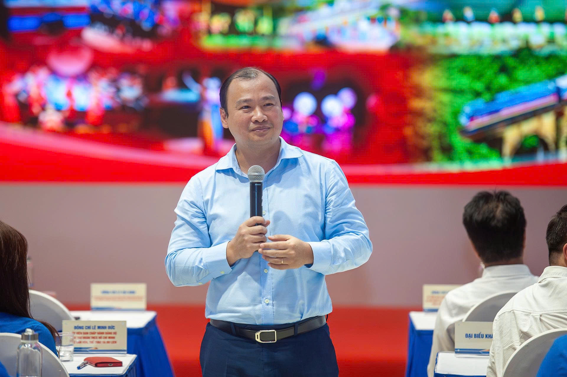 Chuyen tau Thanh nien anh 1