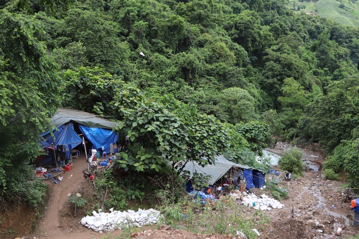 danh sap,  mo vang lau anh 1