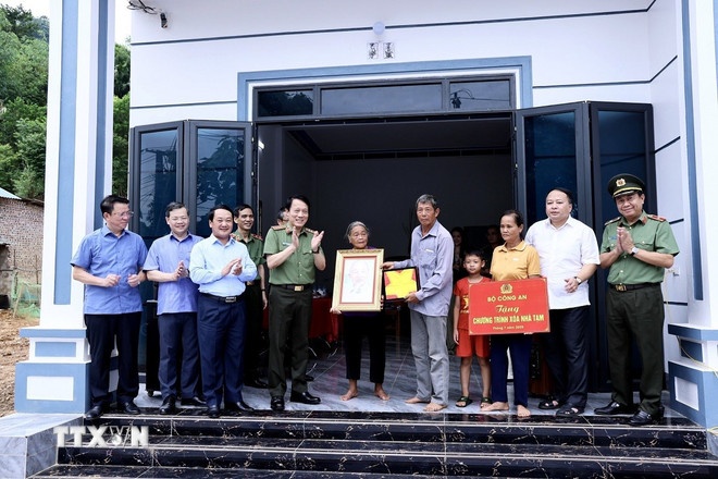 Chuong trinh nghe thuat anh 3