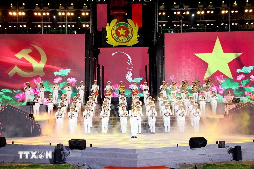 Chuong trinh nghe thuat anh 1