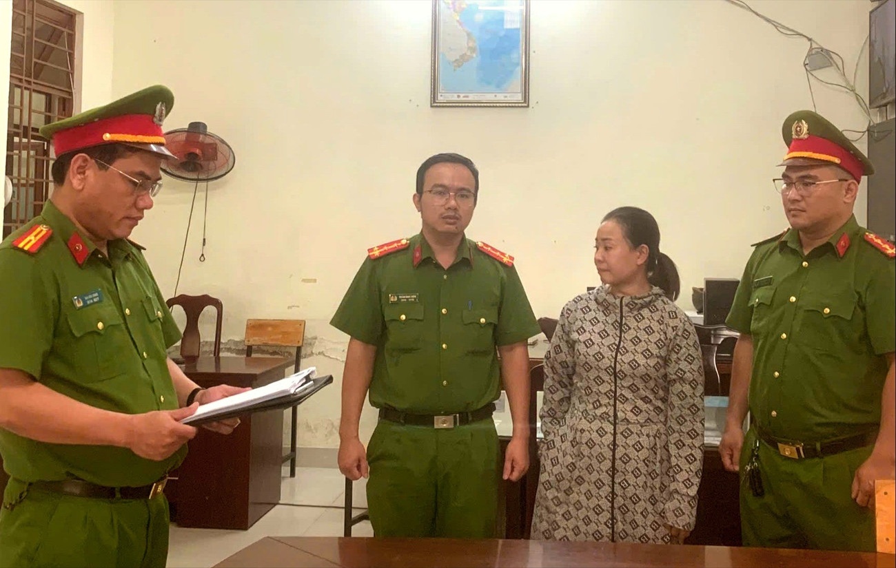 cam tien bo tron anh 1