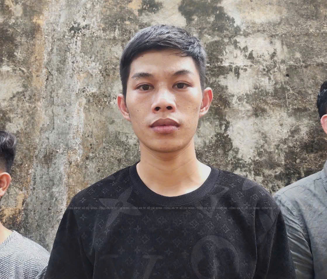 Dot kich quan bar,  quan bar F5 Club,  bar Six T Club,  bar TGT Disco Club,  bar TGT Disco anh 5