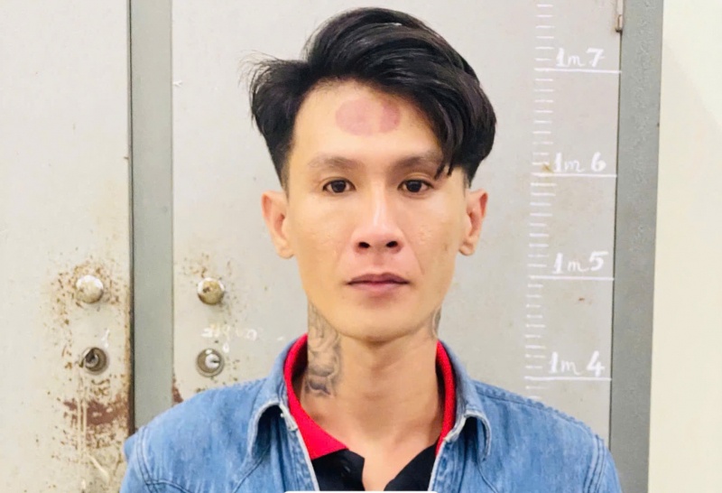 Tam giu hinh su thanh nien dung clip 'nong' de tong tien nguoi tinh hinh anh