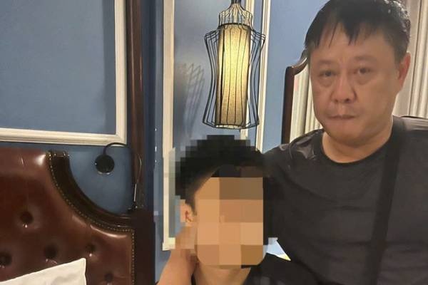 Giai cuu nam sinh bi lua 'bat coc' qua mang xa hoi hinh anh