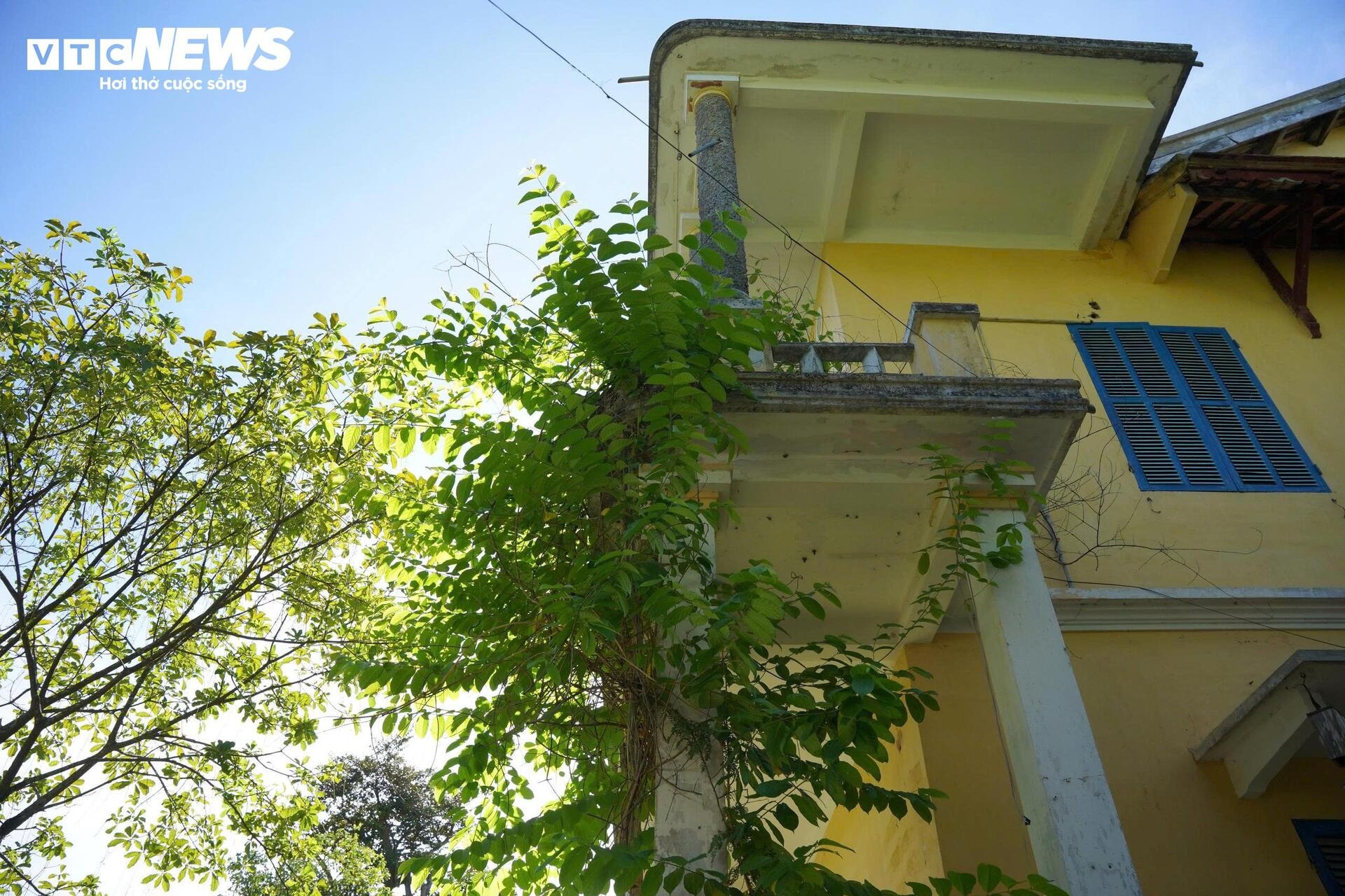 Biet thu trieu Nguyen Hue anh 12