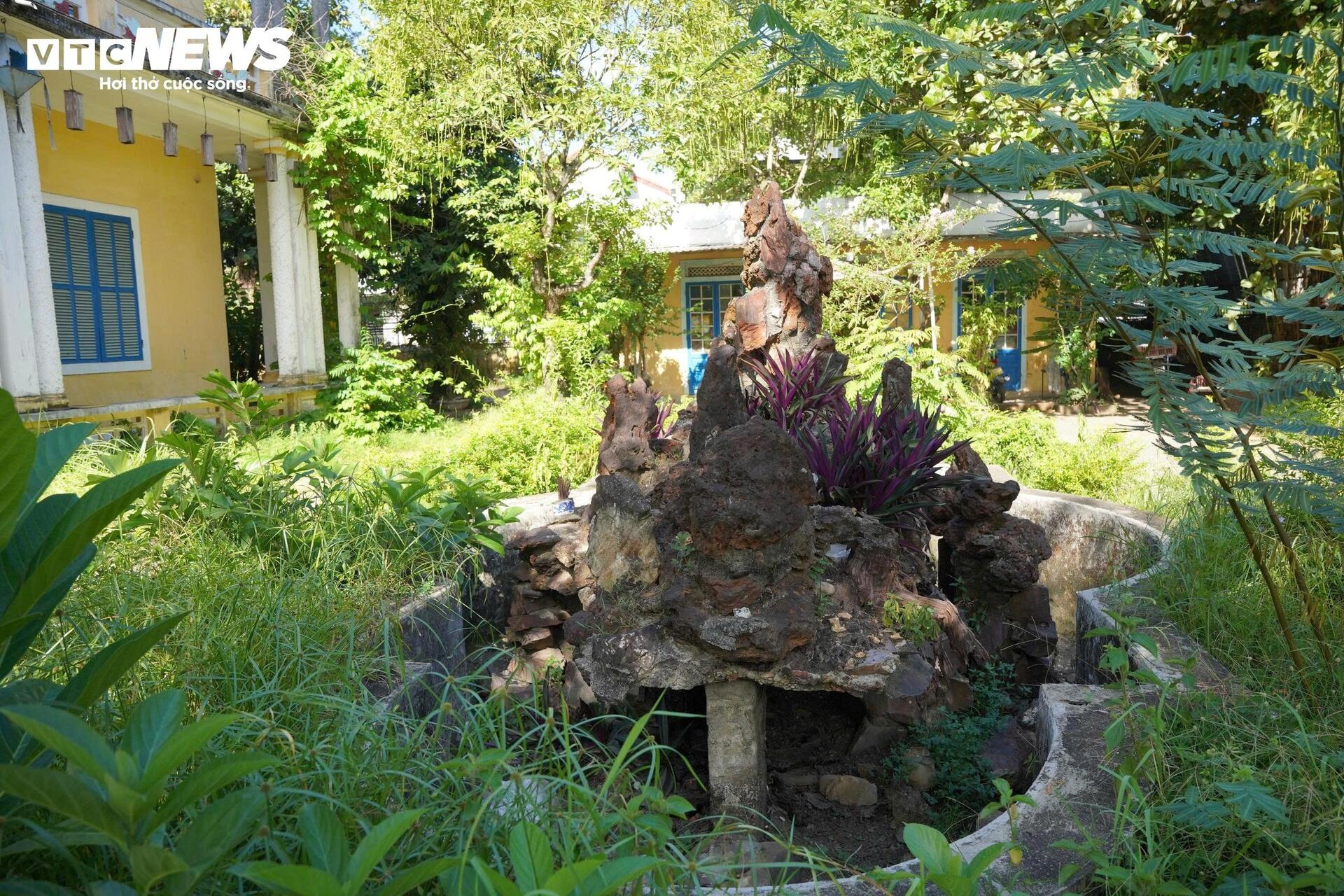 Biet thu trieu Nguyen Hue anh 4