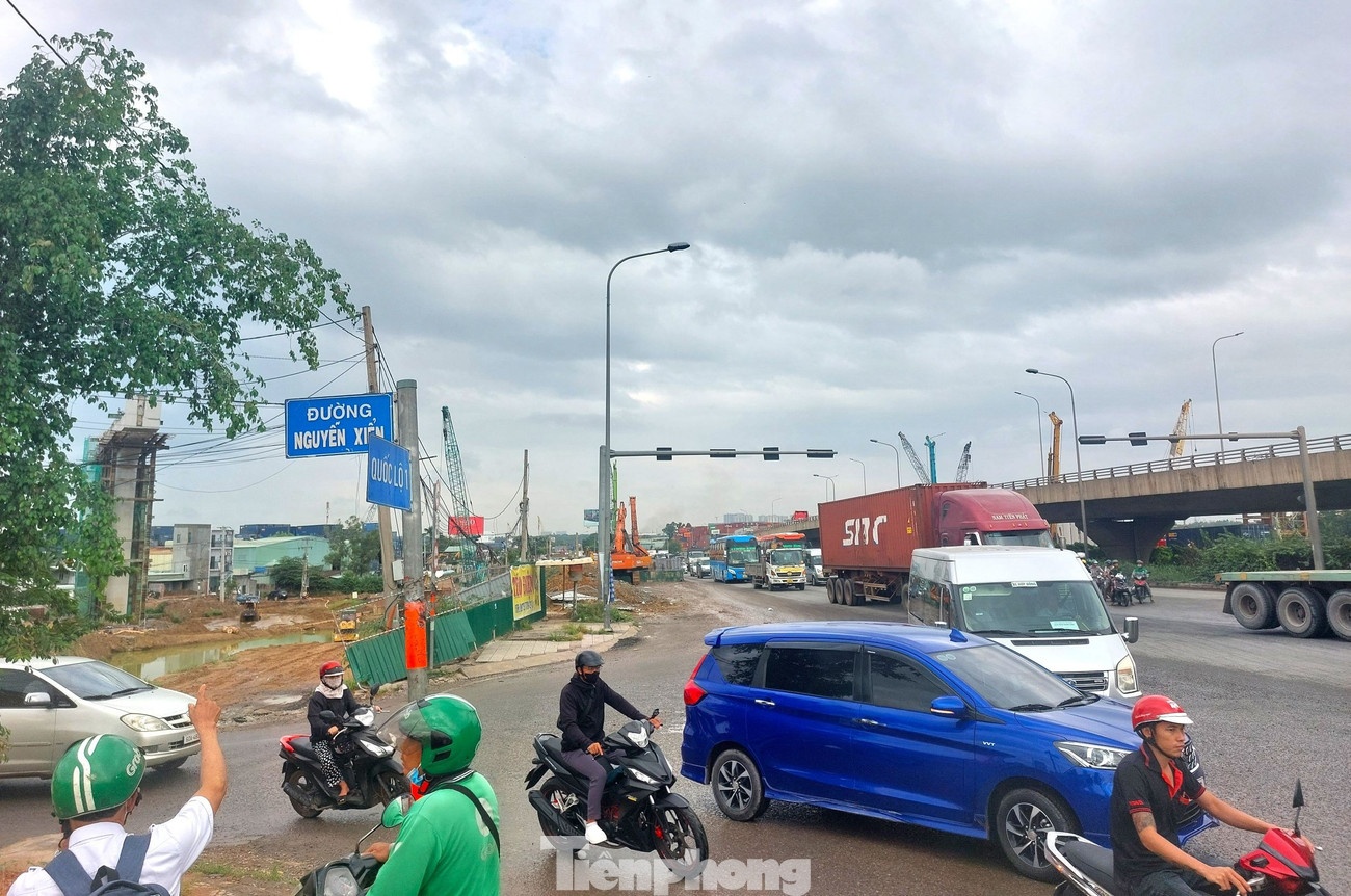 Nut giao Tan Van TP.HCM anh 13