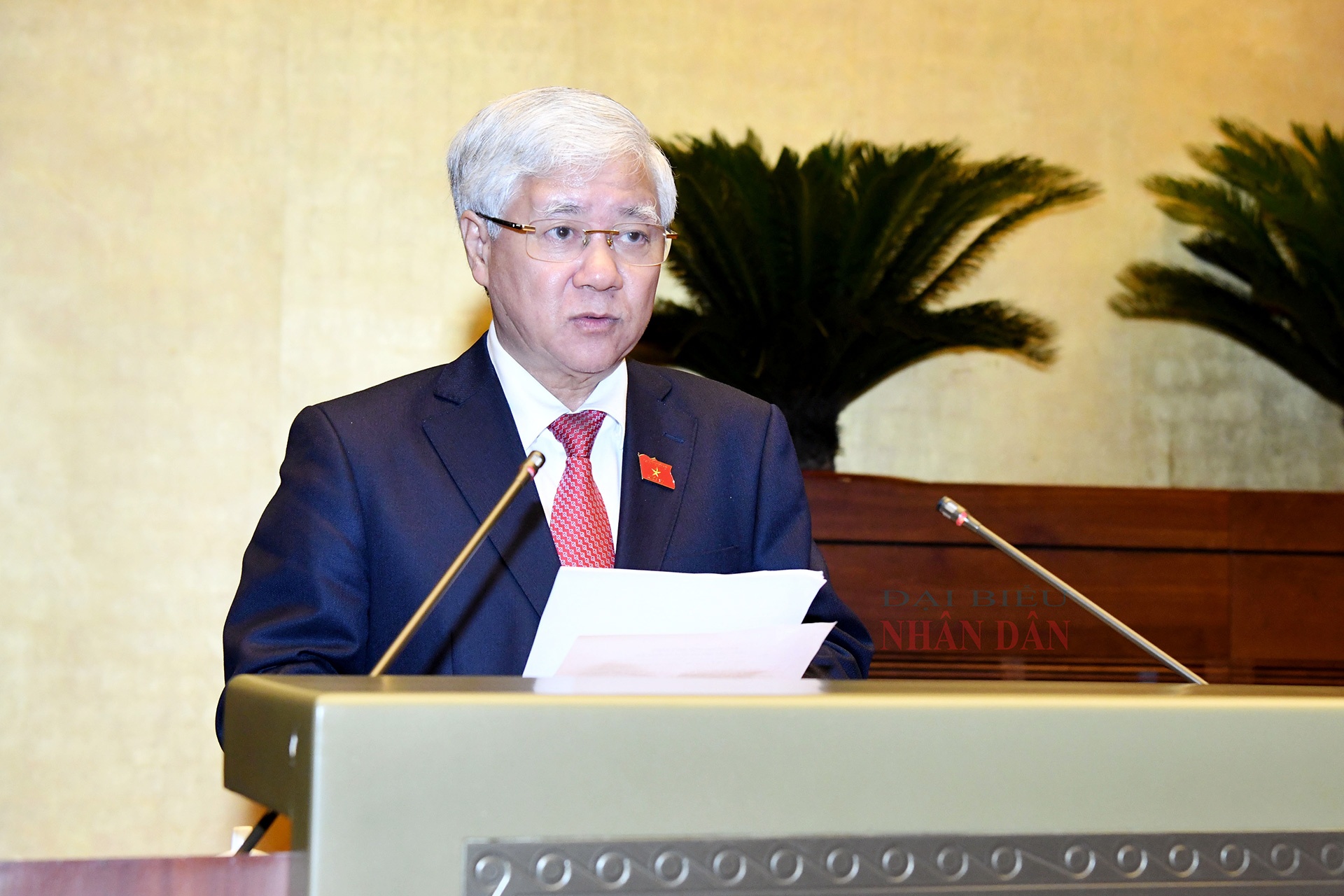 Tong Bi thu anh 2