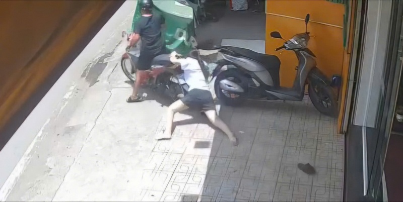 Kim Phat Nguyen 3,  Tan Vinh Loc,  Tran Anh Dung,  Duong Vo Van Van,  Tiem vang anh 2