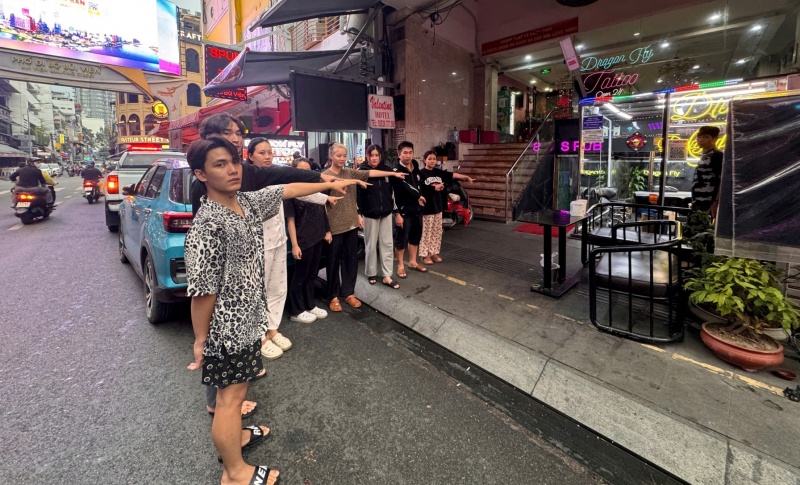 Huynh Van Luc,  An Kim S Louge,  S Pub,  Cocktail BL,  Nguyen Mai Bao Ngoc anh 1