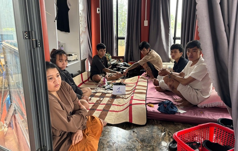 Gia Hiep,  Bao Thuan,  Luong Van Tuyen,  Do Minh Trung,  Tran Quoc Hoang anh 1