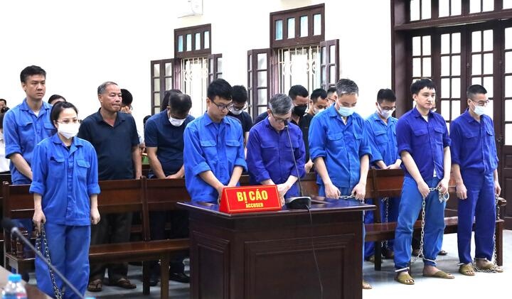 Ly do toa tra ho so vu an 14 cuu can bo Hai quan tiep tay buon lau hinh anh