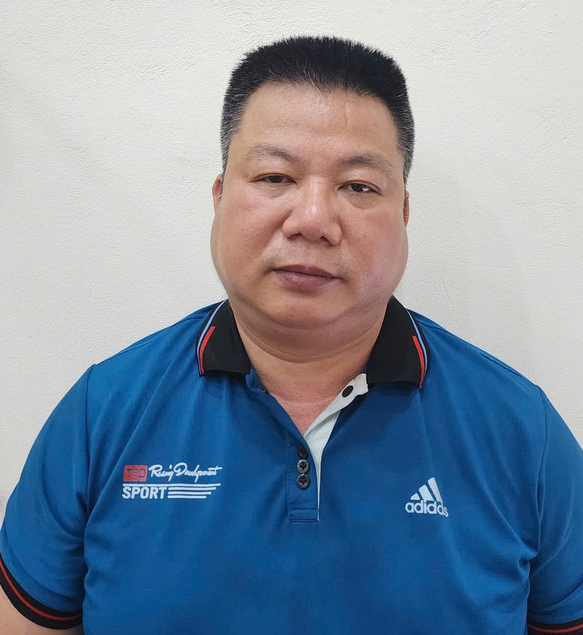 Bùi Trường Sơn,  Công an Thanh Liệt,  Kia Canival,  Yên Định,  N.M.T ảnh 1 Bui Truong Son,  Cong an Thanh Liet,  Kia Canival,  Yen Dinh,  N.M.T anh 1