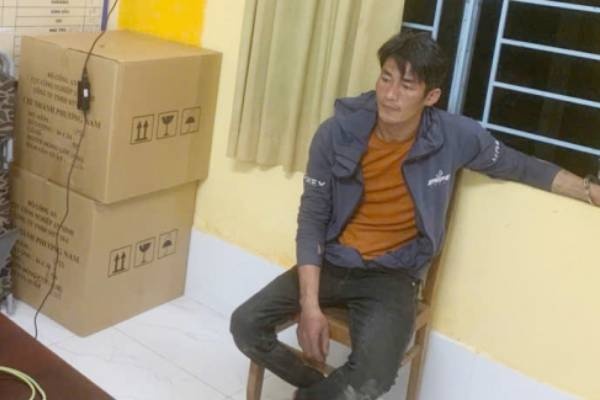 Bat doi tuong giet nguoi, cuop tai san bo tron tu Gia Lai ve Can Tho hinh anh