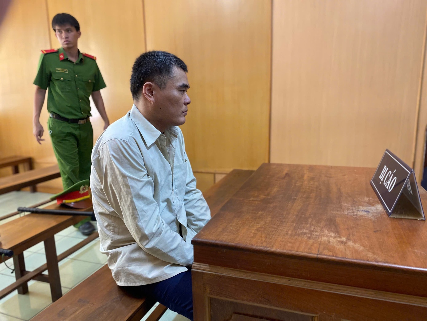 Ngo Hoang Tu,  Buong giam,  Nguyen Van Linh,  Ho Ngoc Thang,  Cong an Thu Duc anh 1