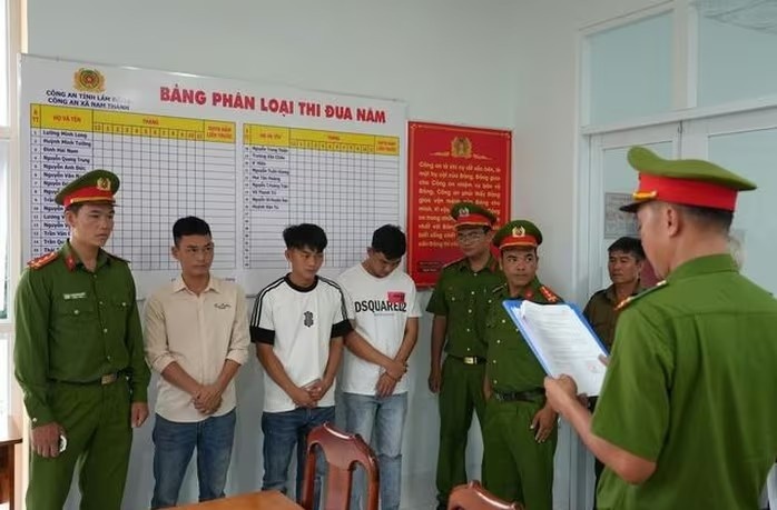 Pham Hoai Vu,  Quan Karaoke Ruby,  Pham Hoai Thanh,  Cong an Lam Dong anh 1