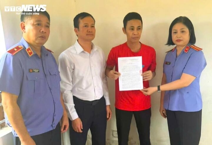 Thai Khac Thanh,  Ga loi trang,  Nhom IB,  Ga loi,  BLHS anh 1