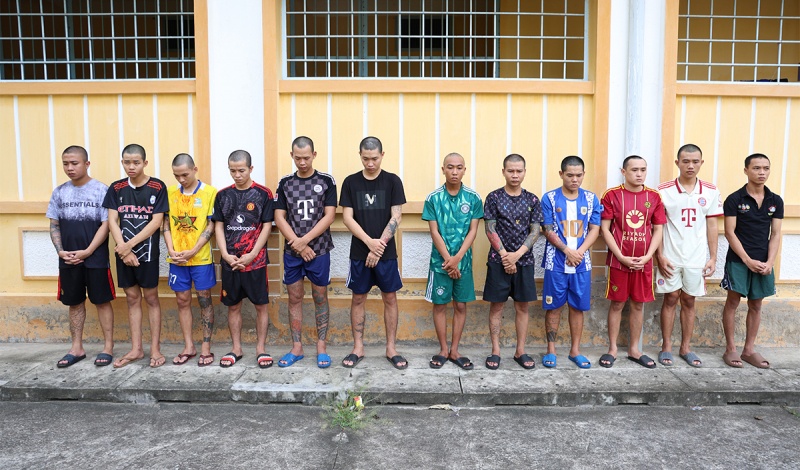Cong an Vinh An,  Pham Van Nhan,  Le Hoang An,  Huynh Son Lam,  Do Thi Cam Hien anh 1