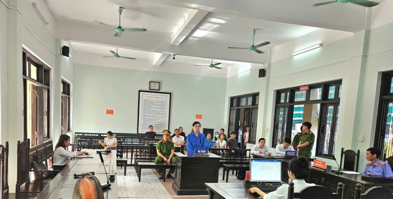 Thuong mai Duc Phuong,  VIB Truong Tien,  Nhan hang VIB,  Gdoc Nhan hang VIB,  Ctich Nhan hang VIB,  Ktoan Nhan hang VIB,  NV Nhan hang VIB anh 1
