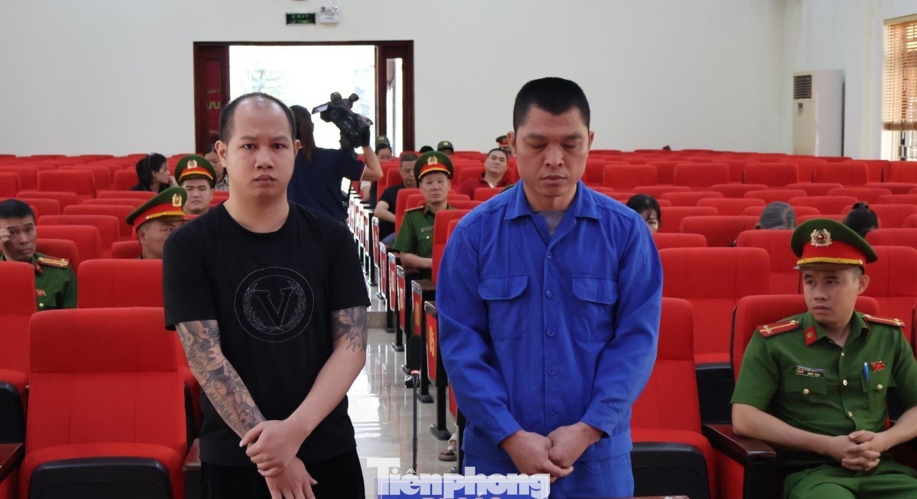 Hoang Ngoc Khanh,  Ha Van Thanh,  B.T.,  Thon Na Han,  Hoang Van Thu anh 1