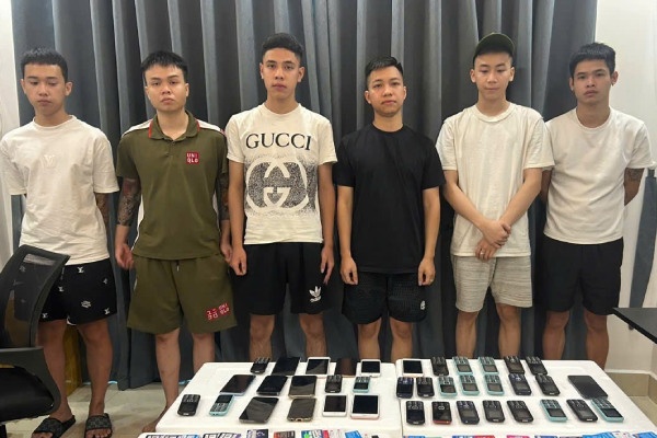 Thu doan 'khong che' hang nghin con no cua duong day tin dung den hinh anh