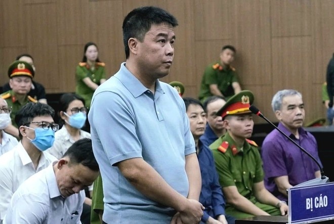 Ong chu Phuc Son bieu 'qua tien ty' khi duoc nhan dat trai quy dinh hinh anh