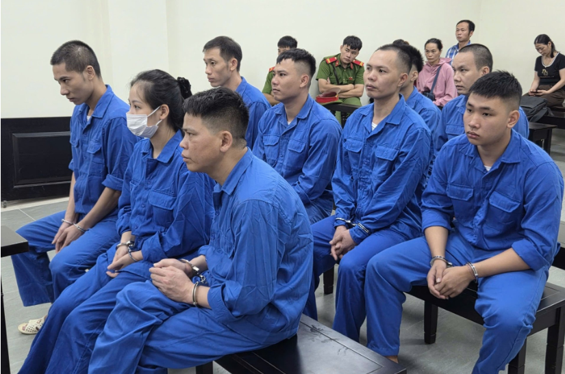 Khuat Van Tuy,  Pham Xuan Ton,  Le Van Nhat,  Tran Ba Quan,  Bui Dinh Ngach anh 1