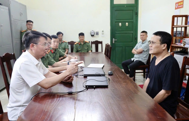 Hahalolo,  mang xa hoi Hahalolo,  Nguyen Van Ha anh 1