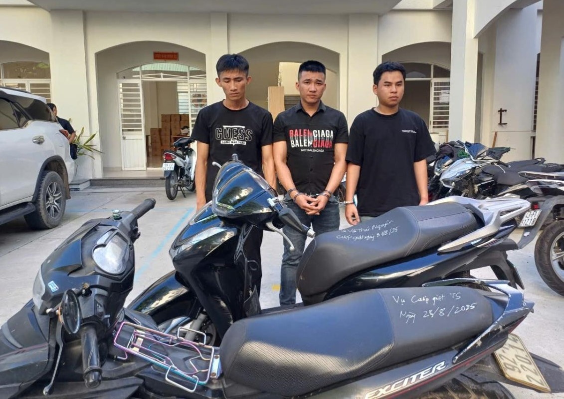 Du khach nuoc ngoai anh 2