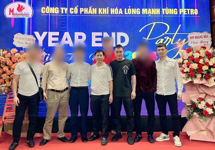 Manh go,  ong trum,  nguoi phan xu,  xu Thanh anh 1
