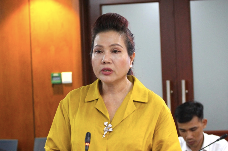 Tong giam doc SJC,  Le Thuy Hang anh 1