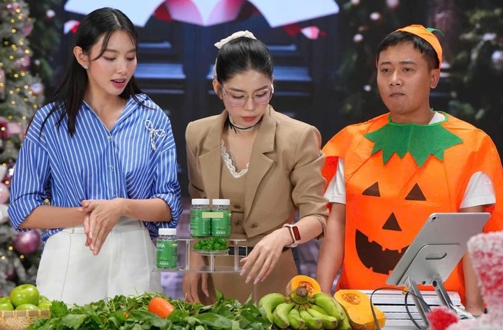 hoa hau Thuy Tien,  Chi Em Rot,  Keo Kera anh 1