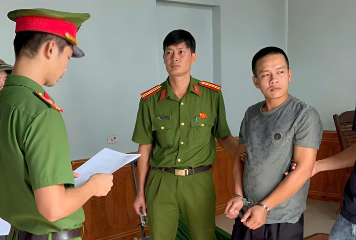 Nguoc dai,  hanh ha con,  Bac Ninh anh 1