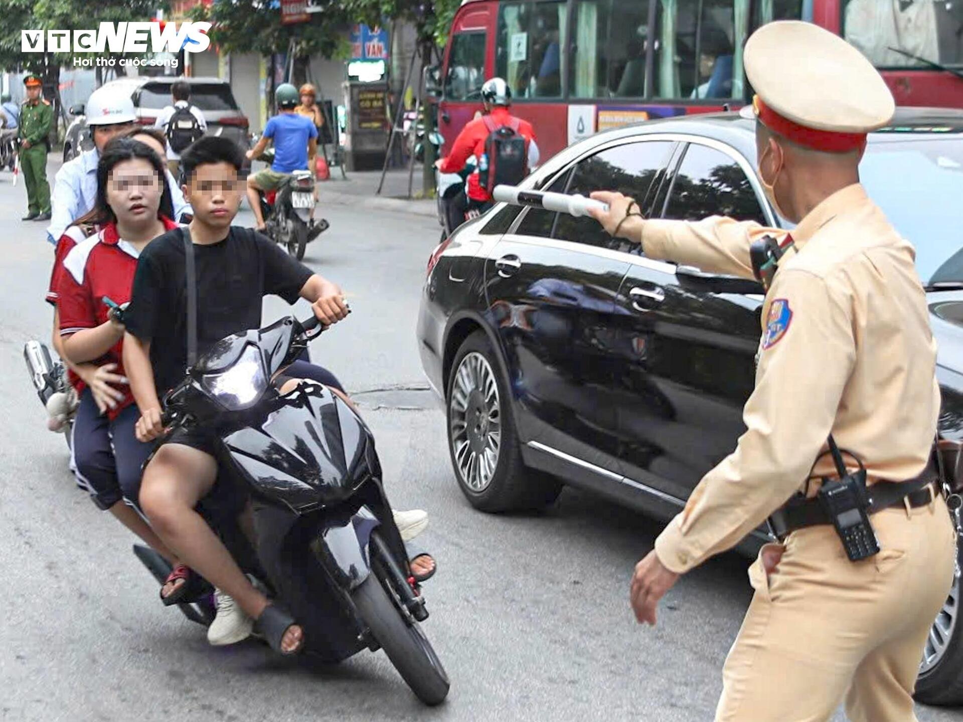 hoc sinh khong doi mu anh 3