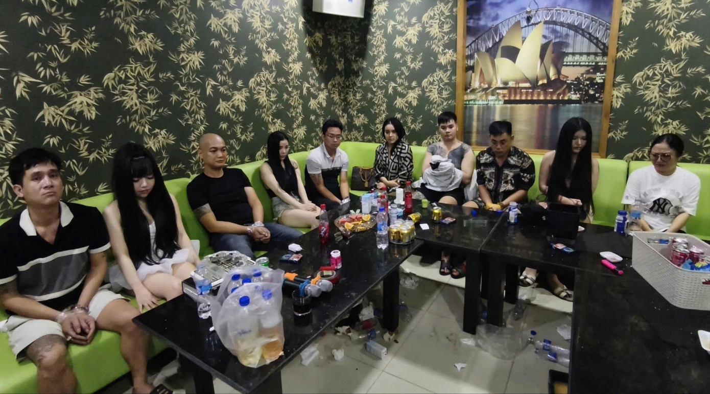 Quản lý quán karaoke ảnh 1 Quan ly quan karaoke anh 1
