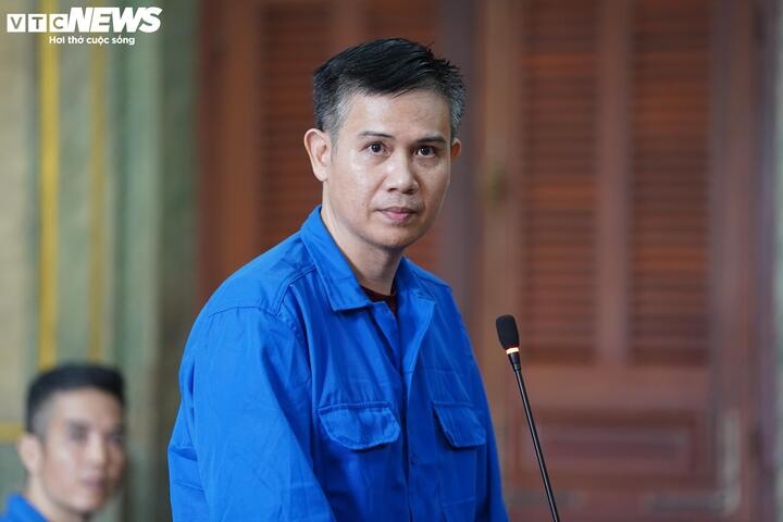 Pham Van Tam,  Chu tich Asanzo anh 1
